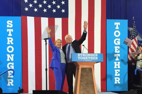 Bernie Sanders endorses Hillary Clinton at rally in Portsmouth, NH